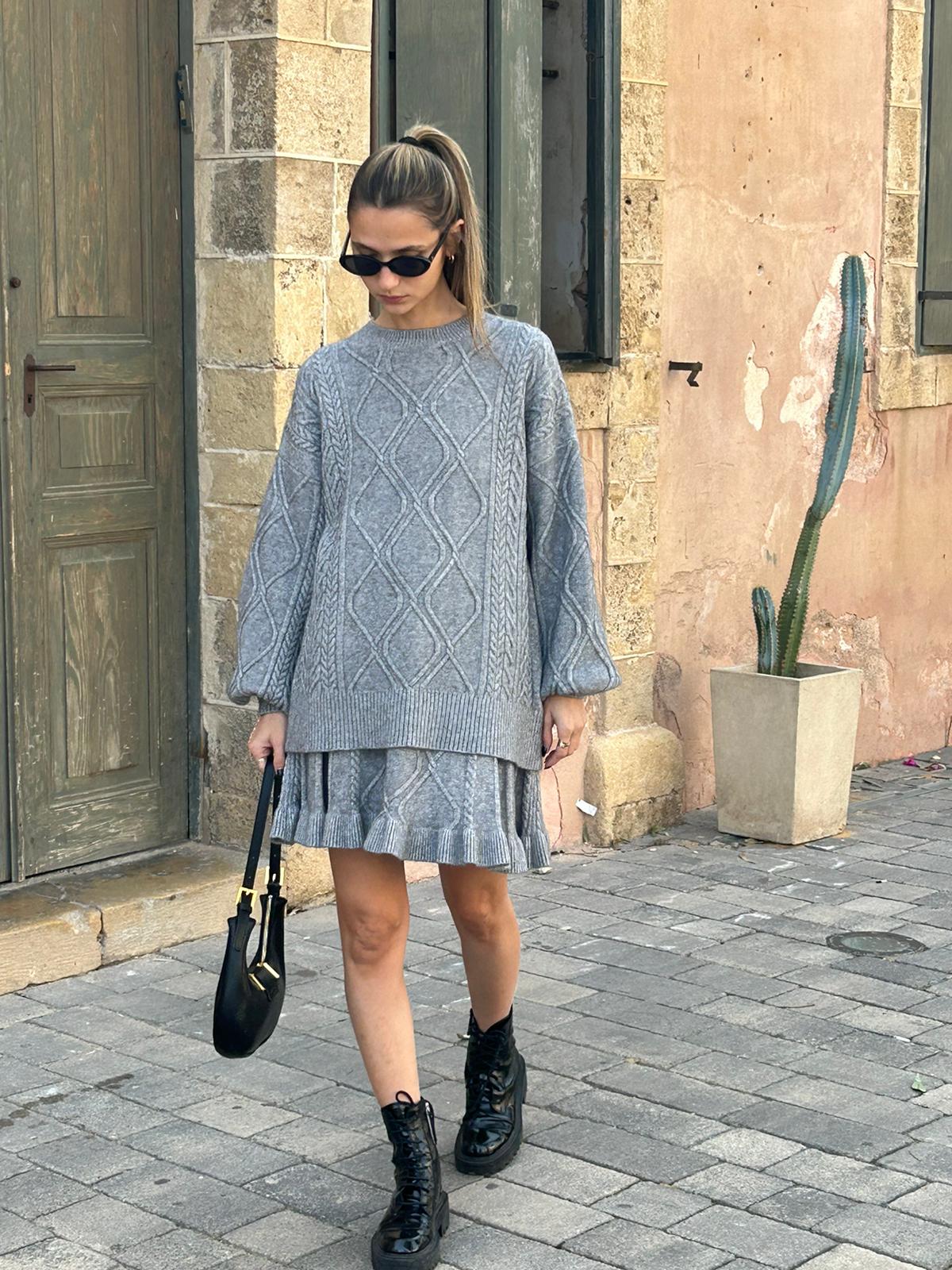 חליפת סריג אליה אפור בהיר