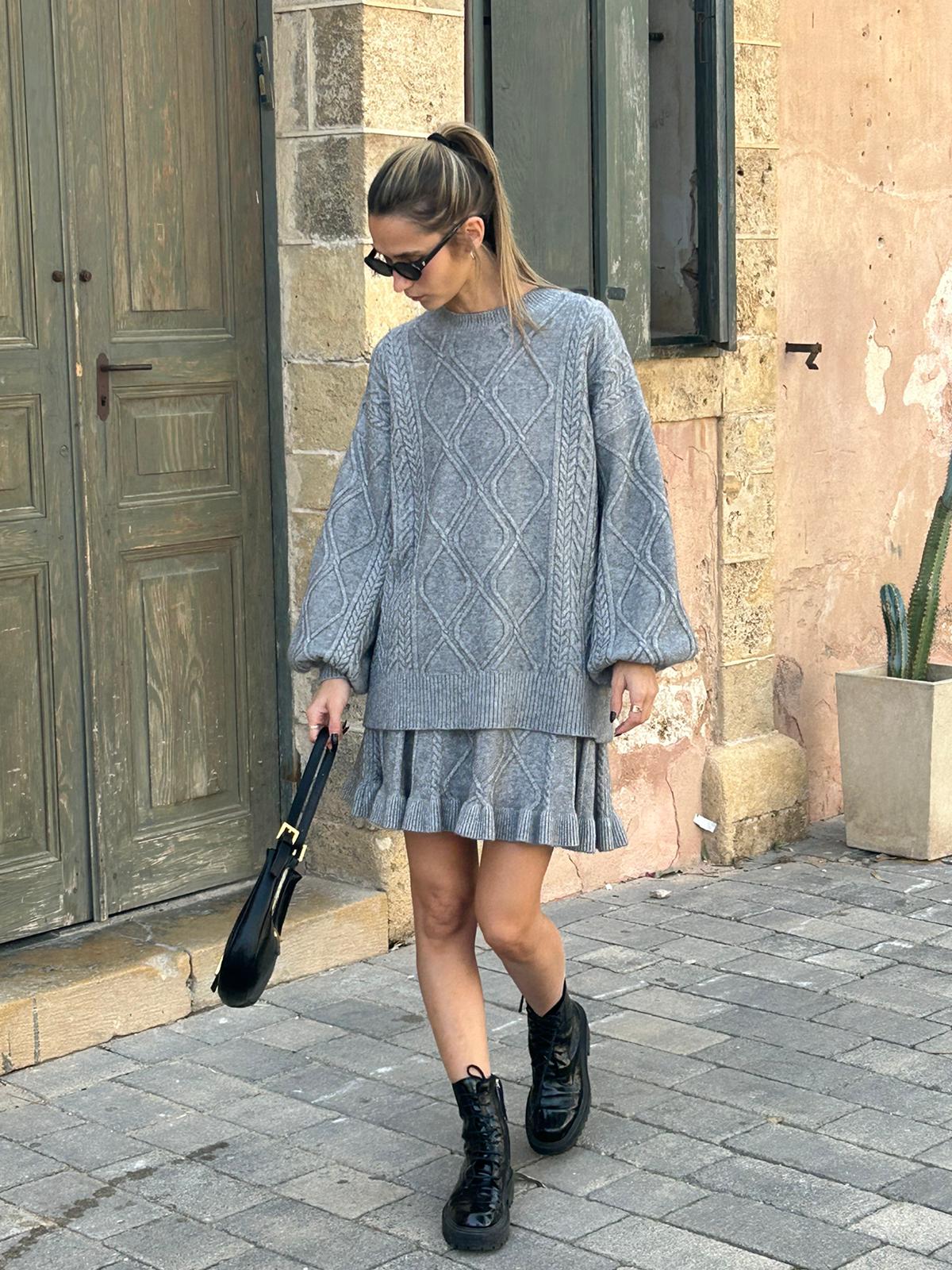 חליפת סריג אליה אפור בהיר