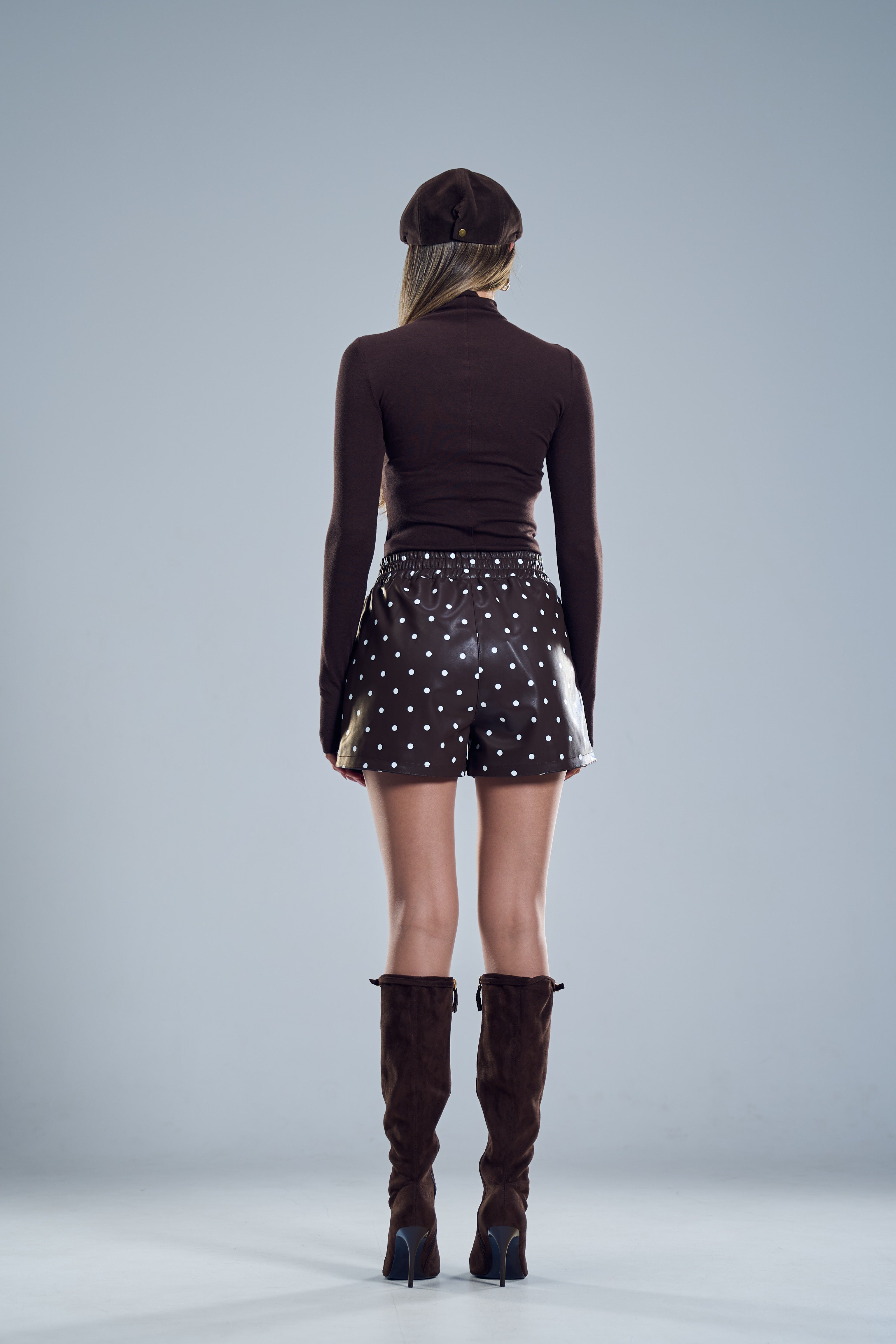 מכנס מייסי דמוי עור חום