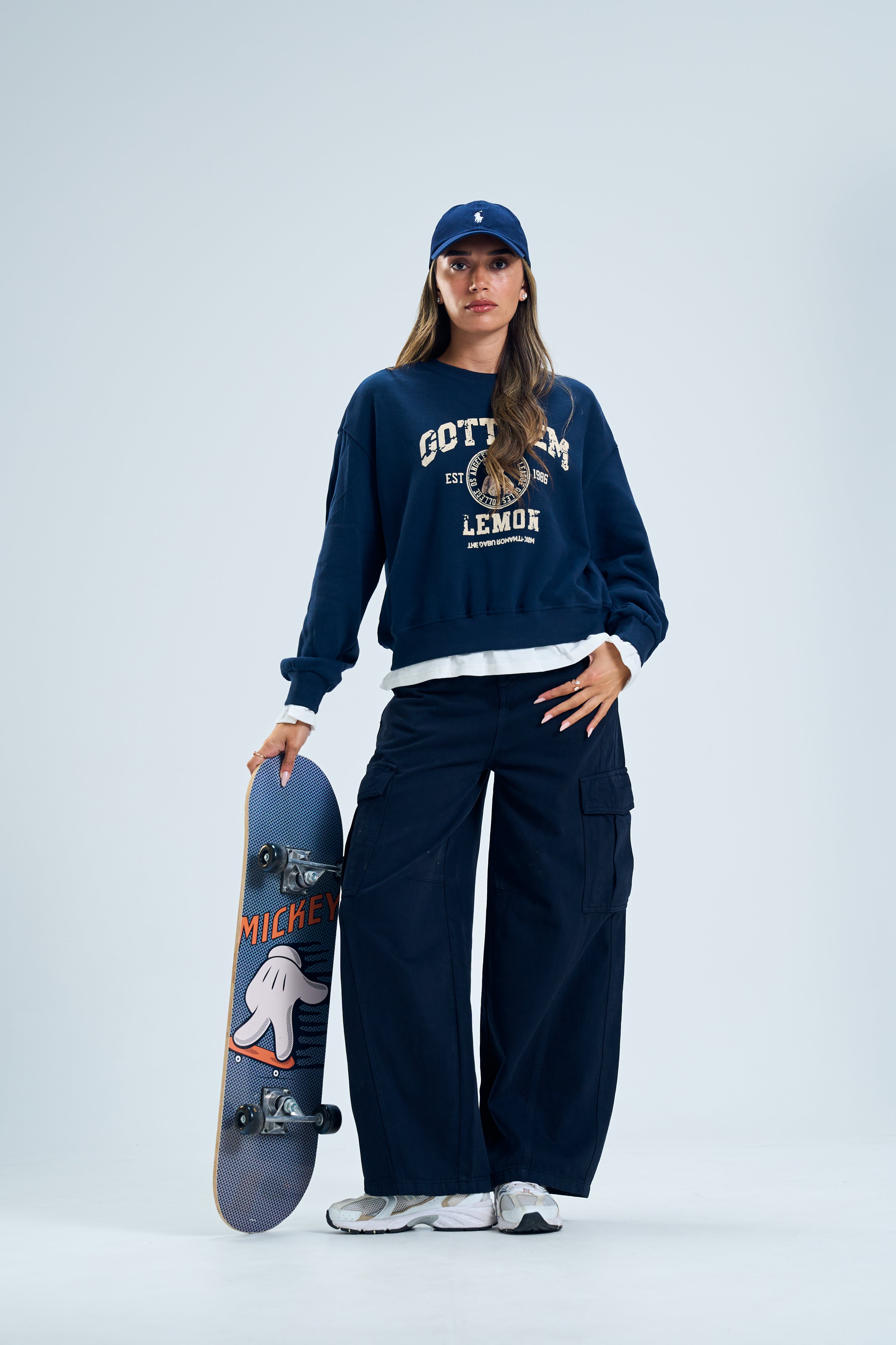 סווצר אן כחול