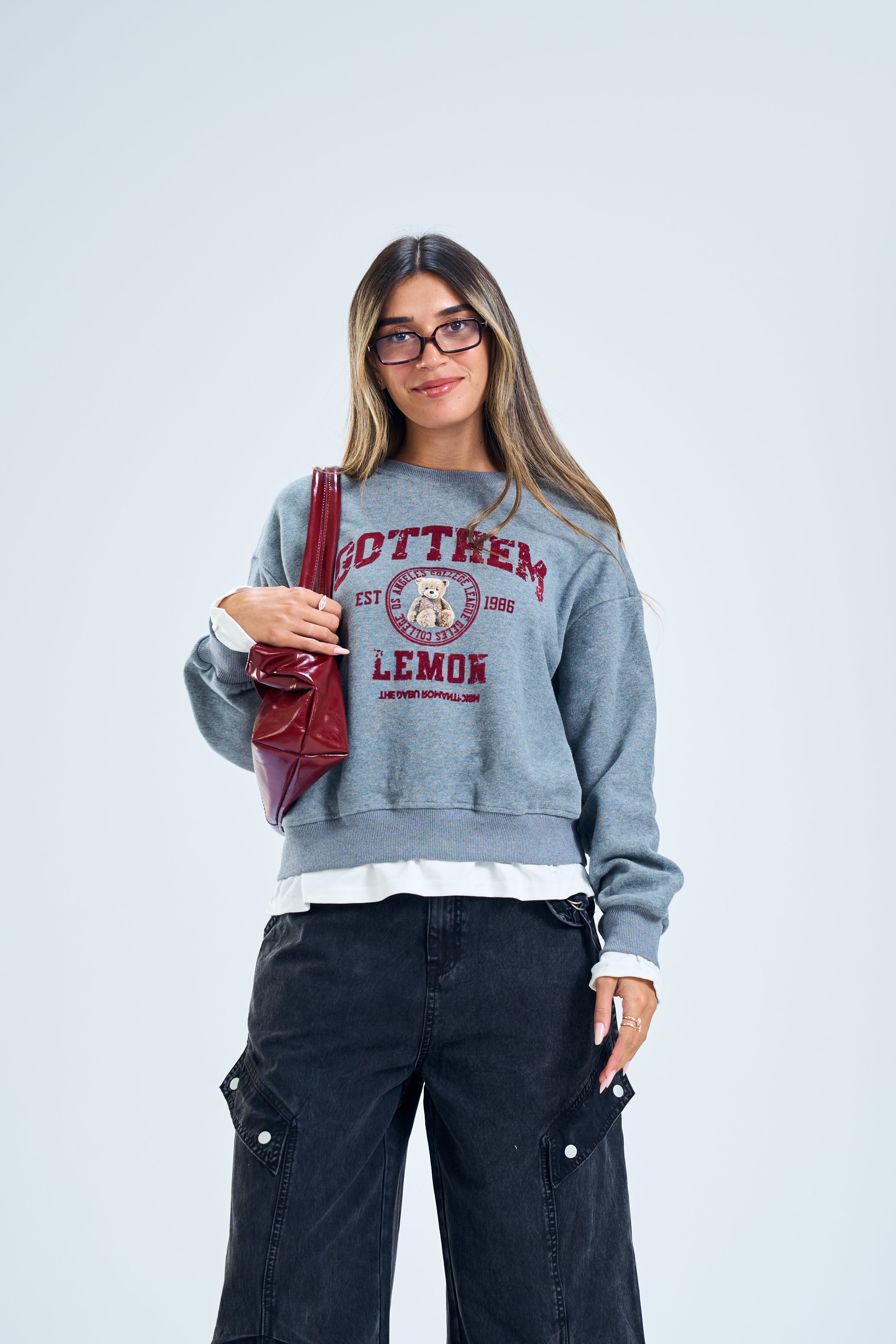 סווצר אן אפור