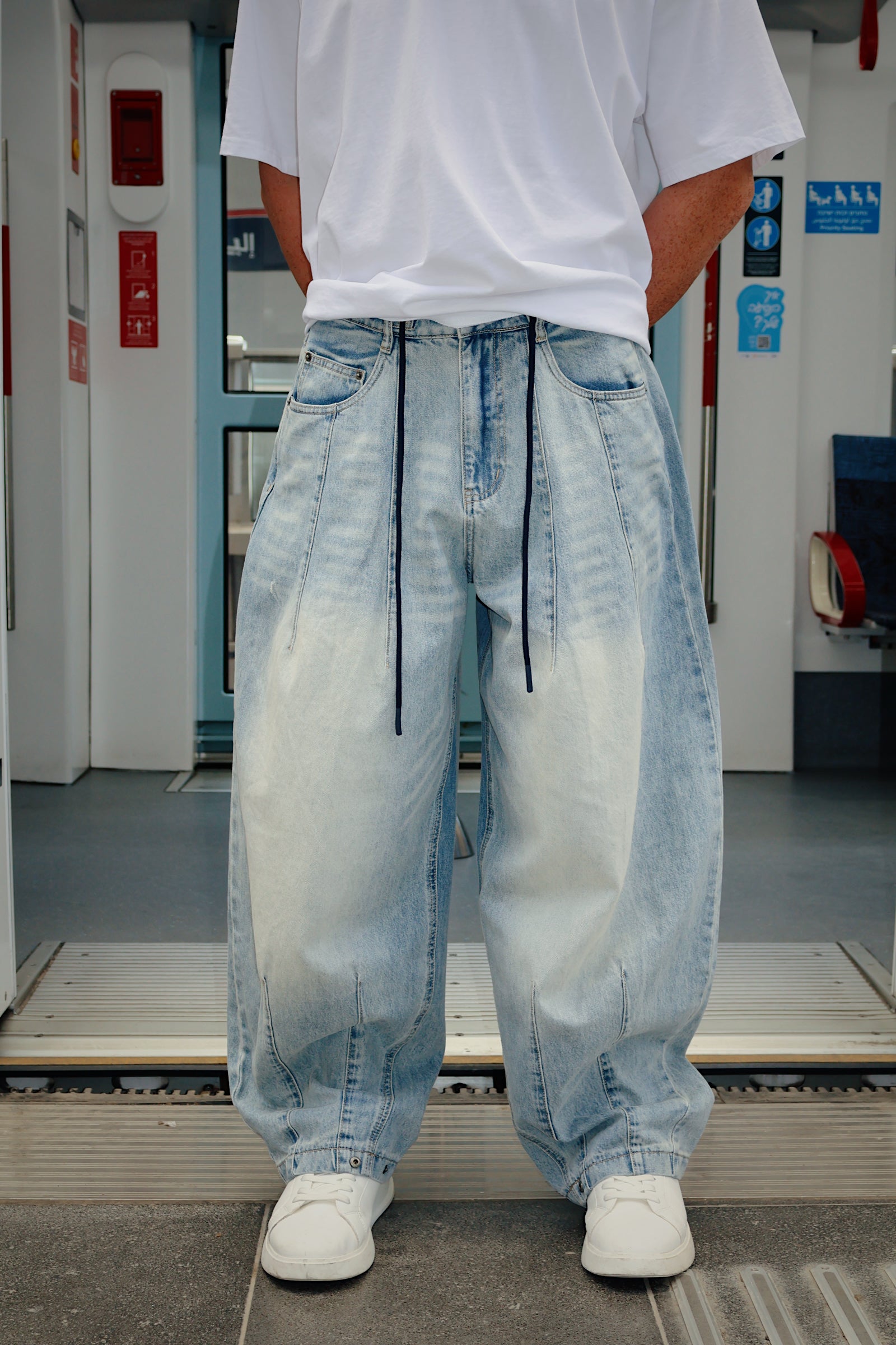 מכנס ג׳ינס קלודי