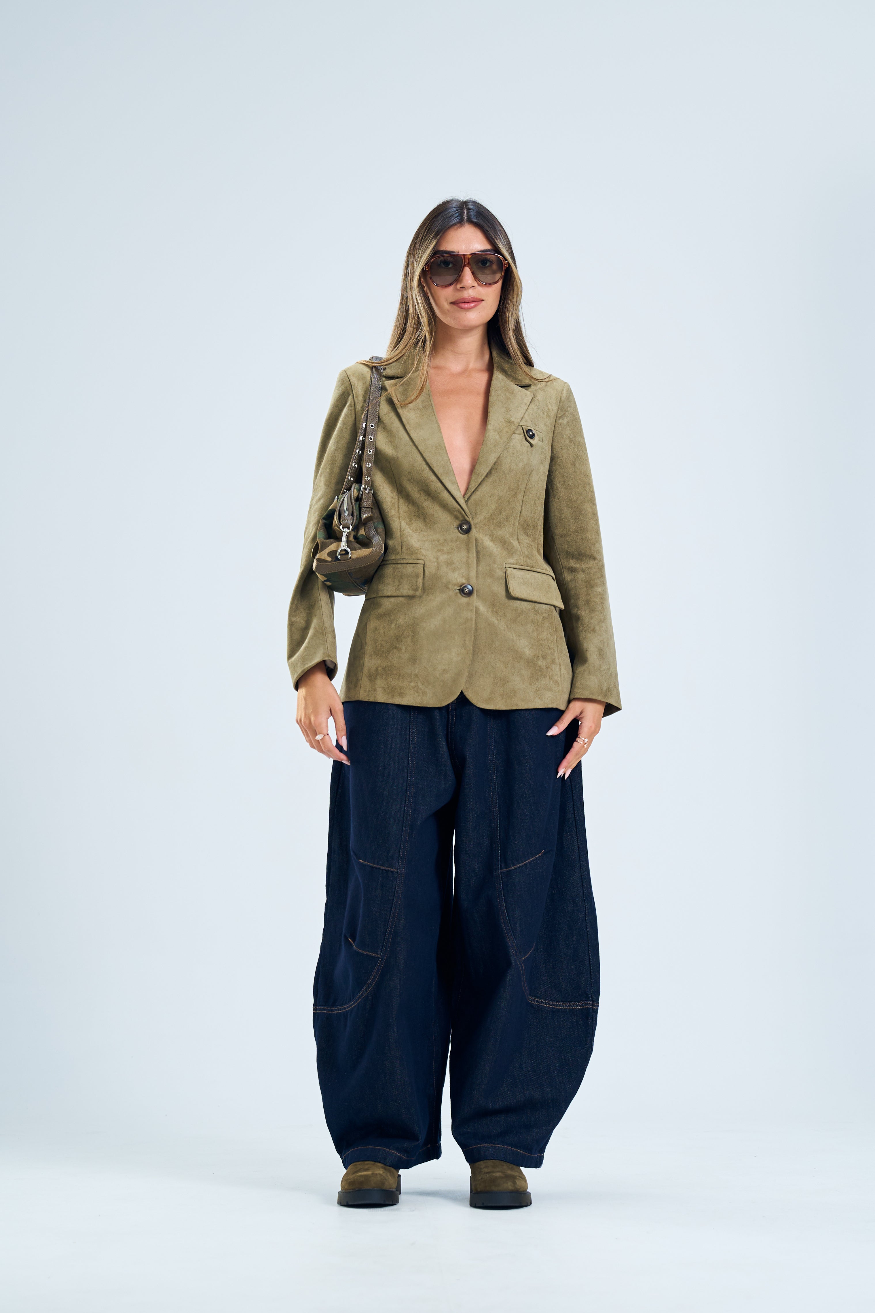 ג׳קט שון זית