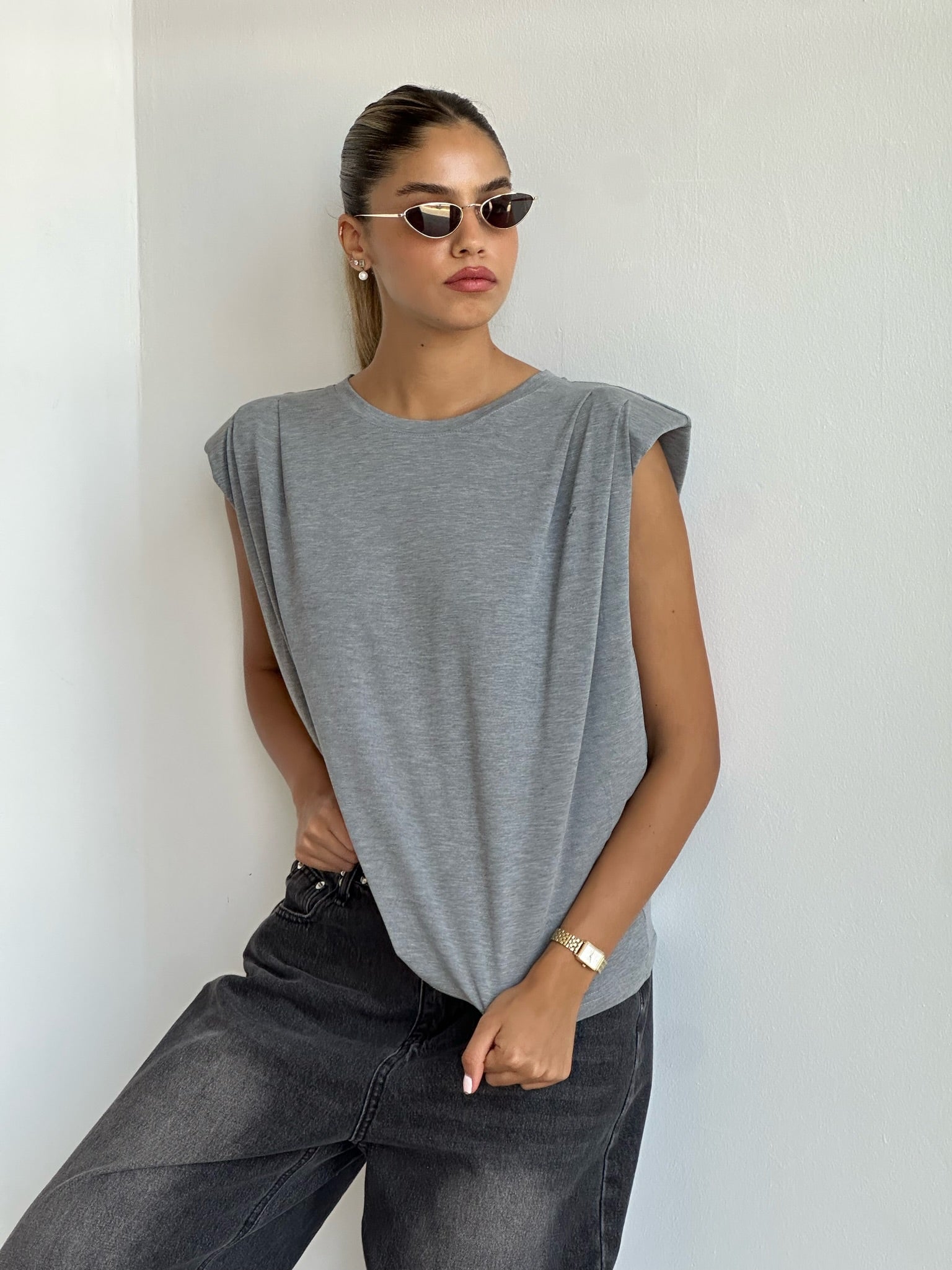 Light gray Niv shirt