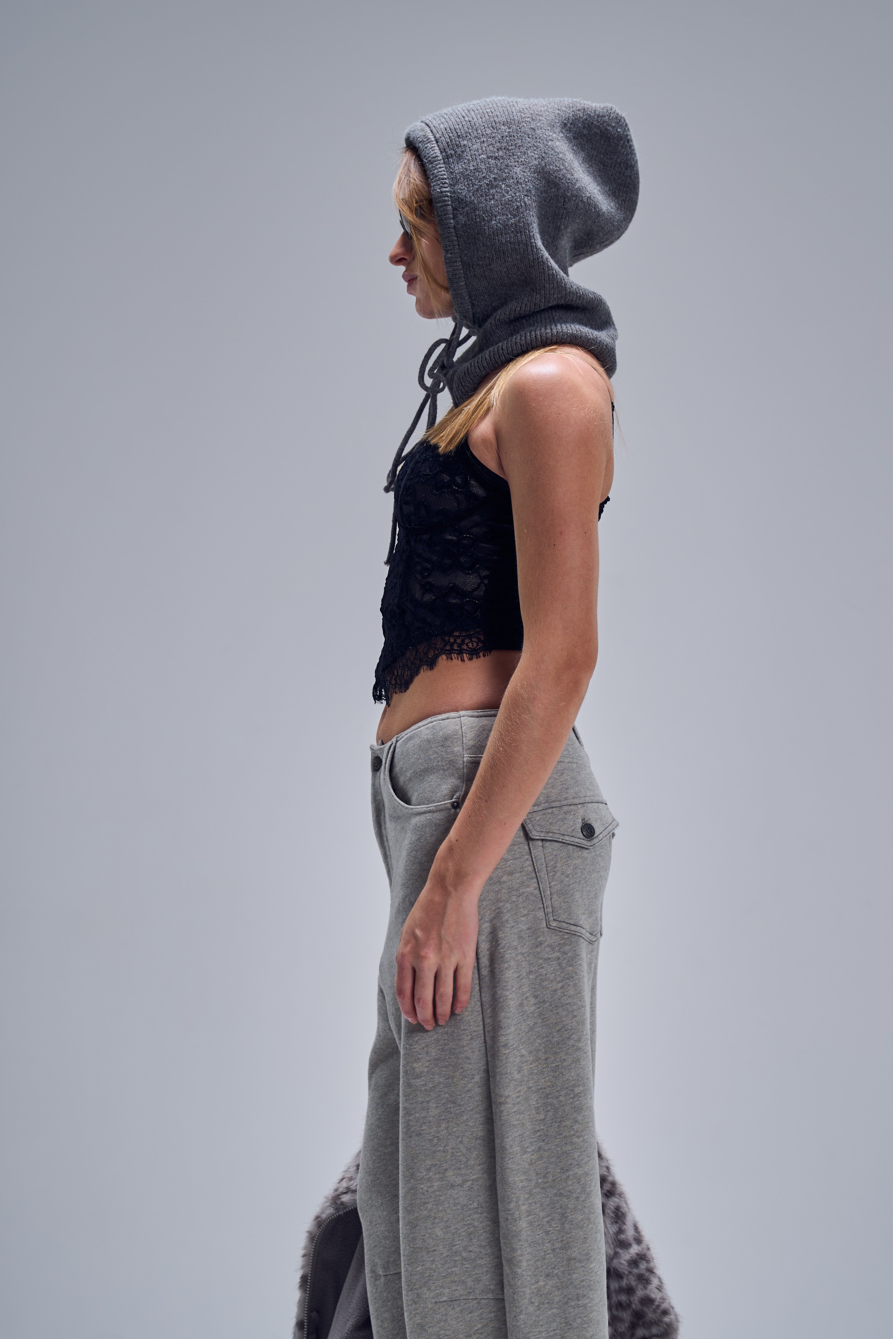 טופ לייס שחור