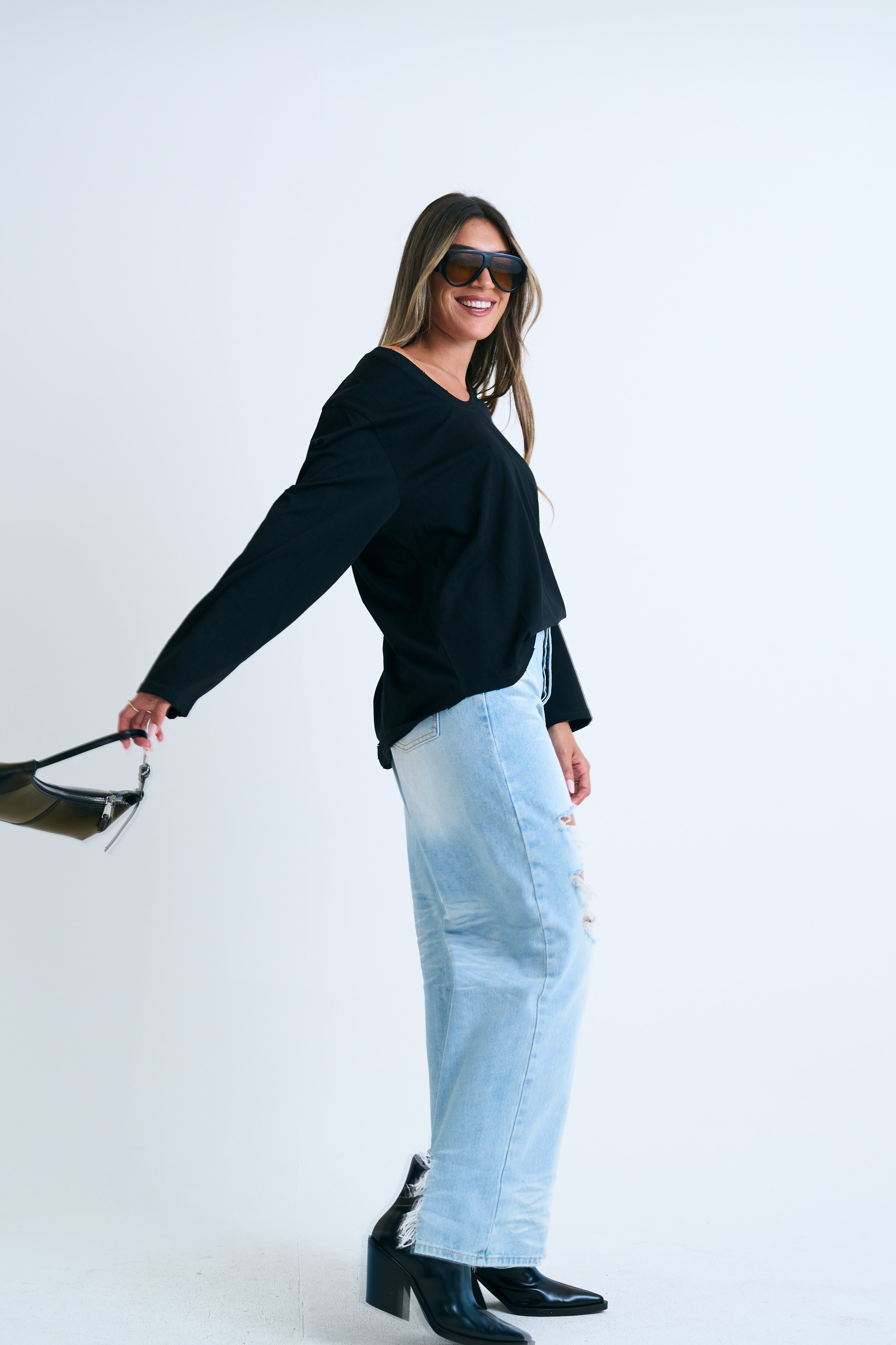 חולצת נליה שחור