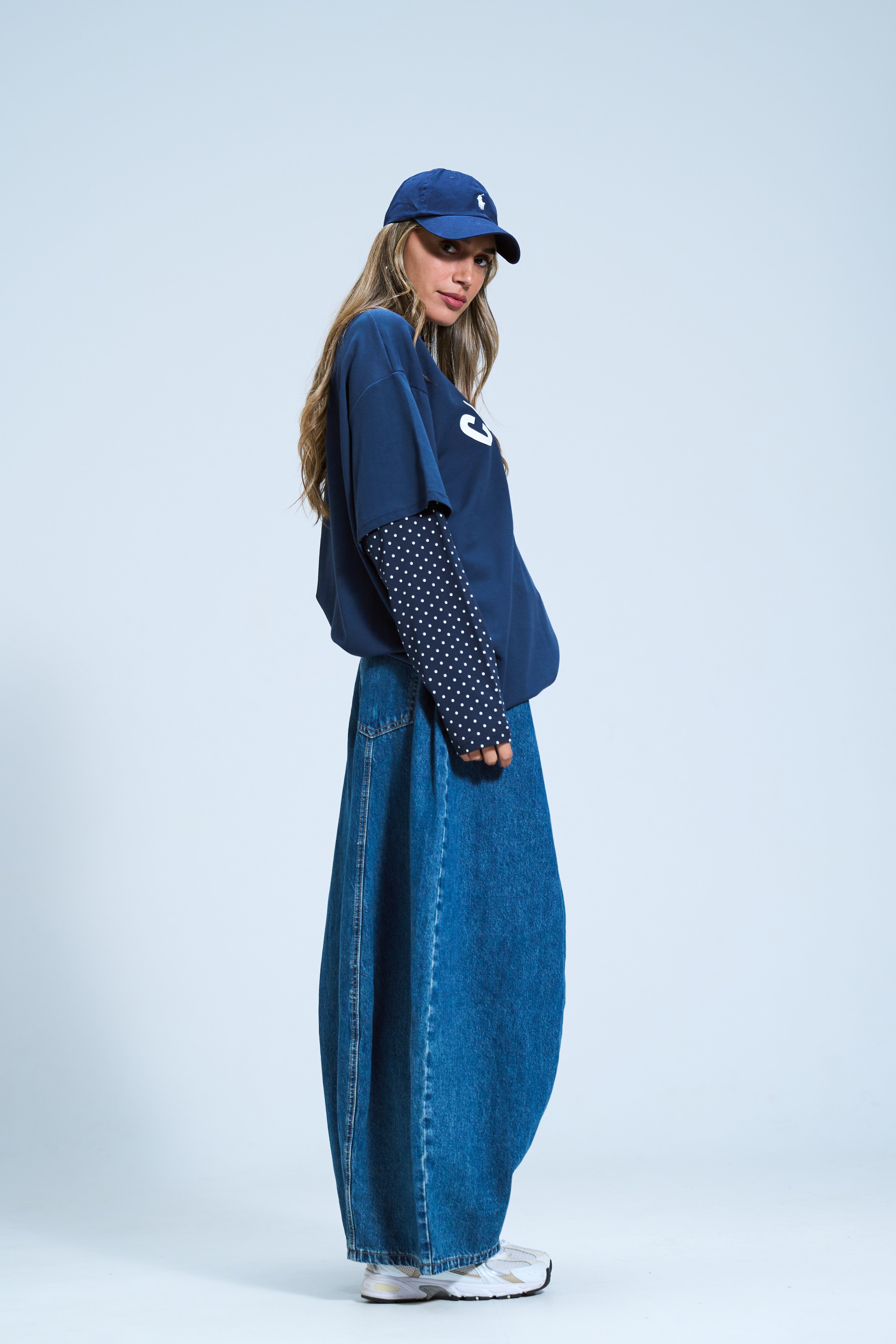 חולצת שחר כחול