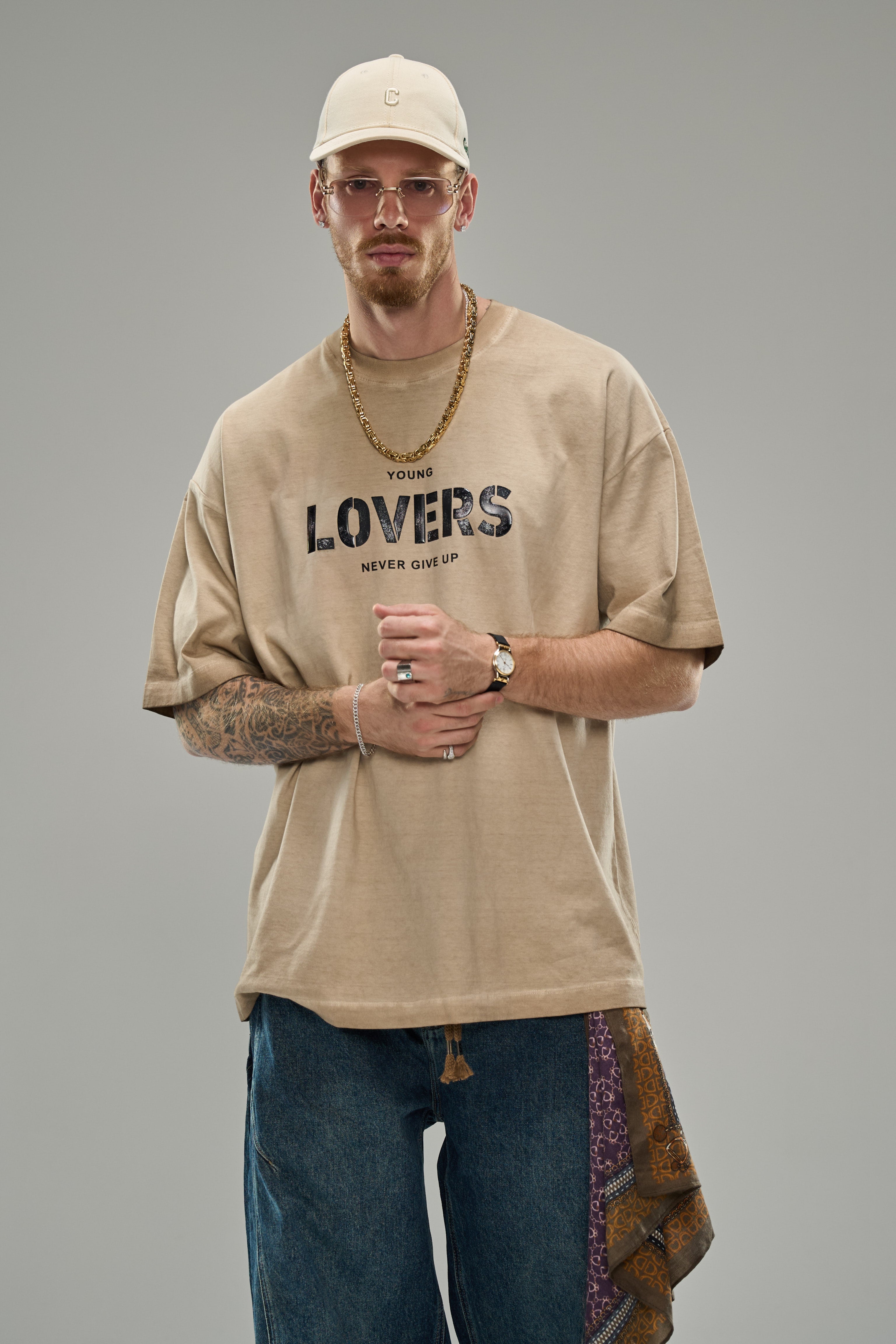 חולצת אוסקר בג