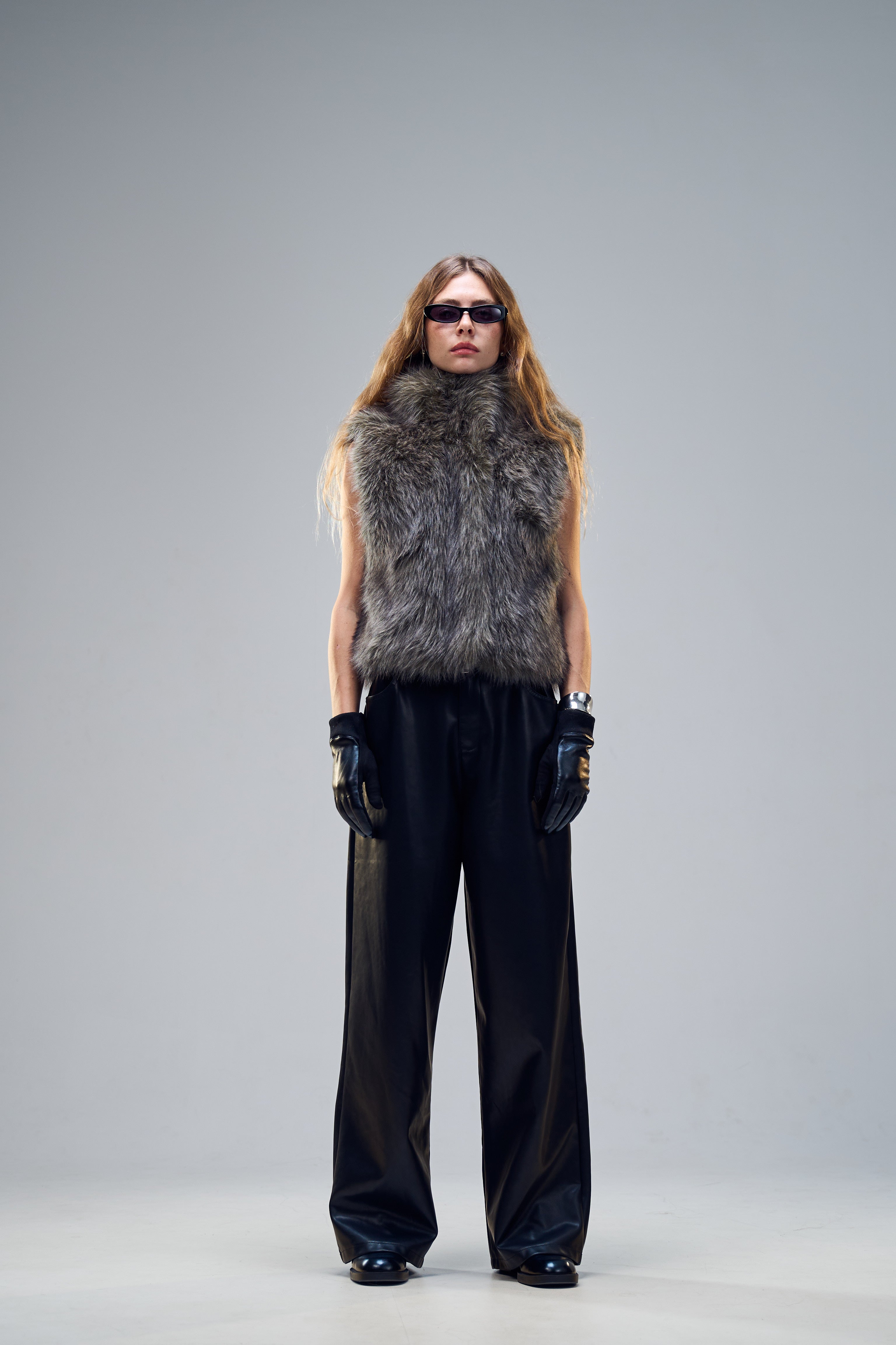 וסט לואיזה אפור