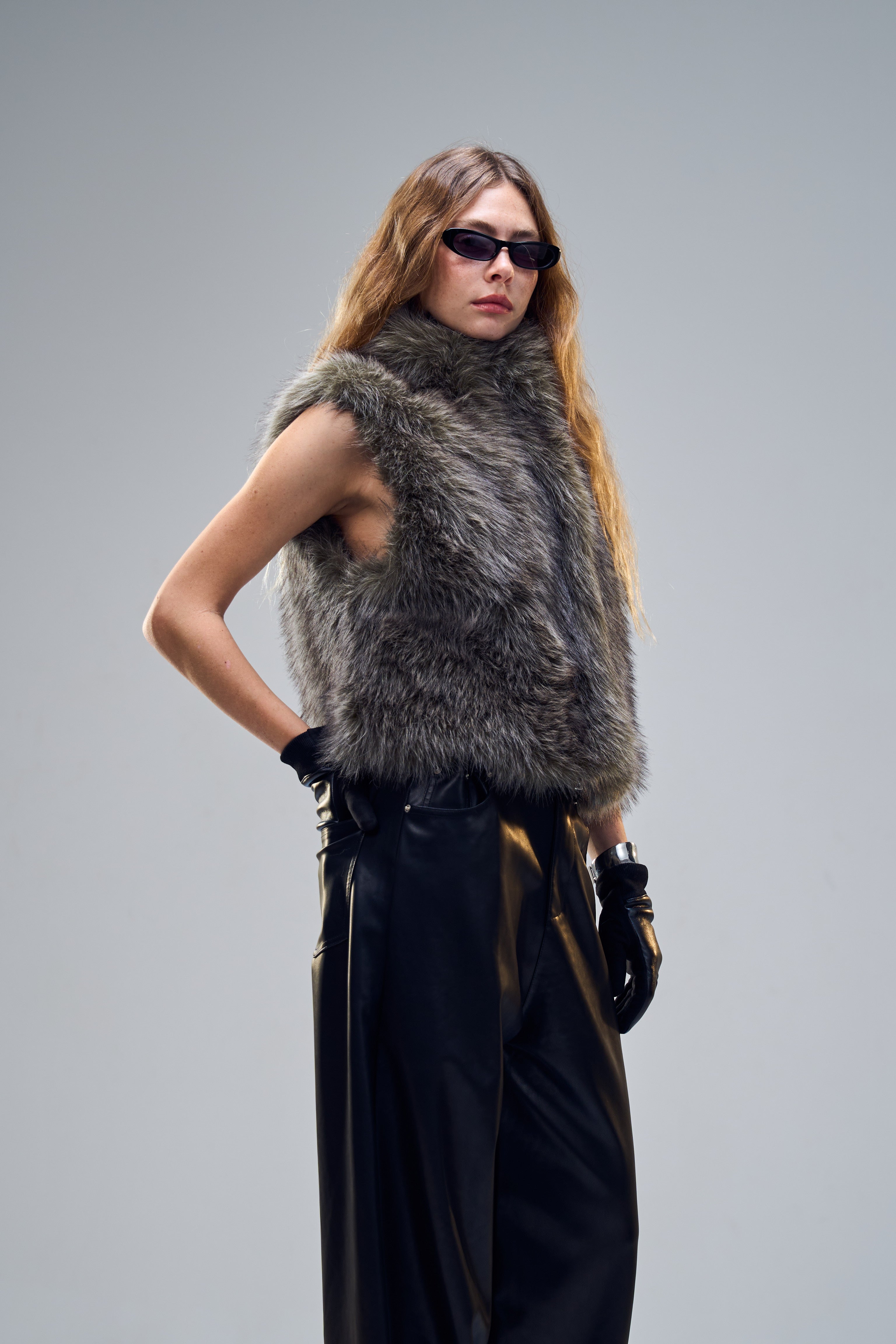 וסט לואיזה אפור