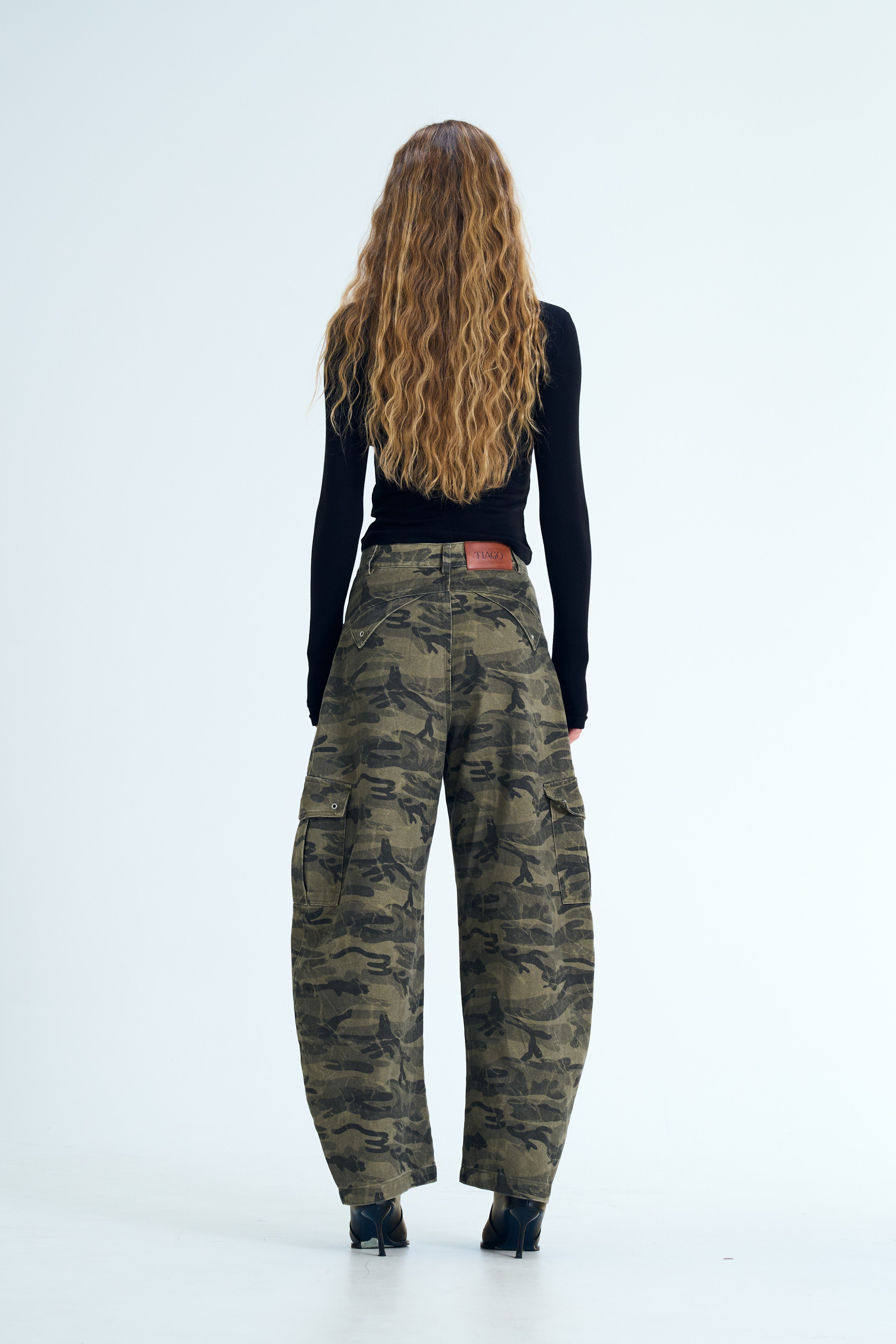 מכנס און ירוק