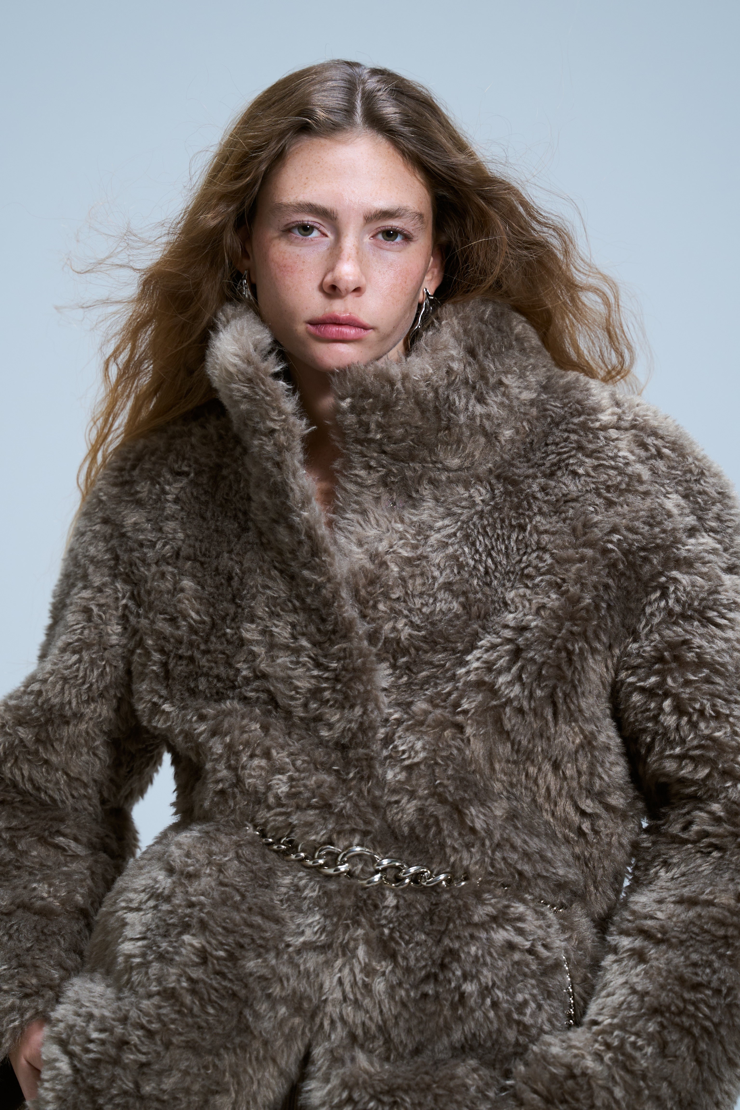 מעיל לביא חום