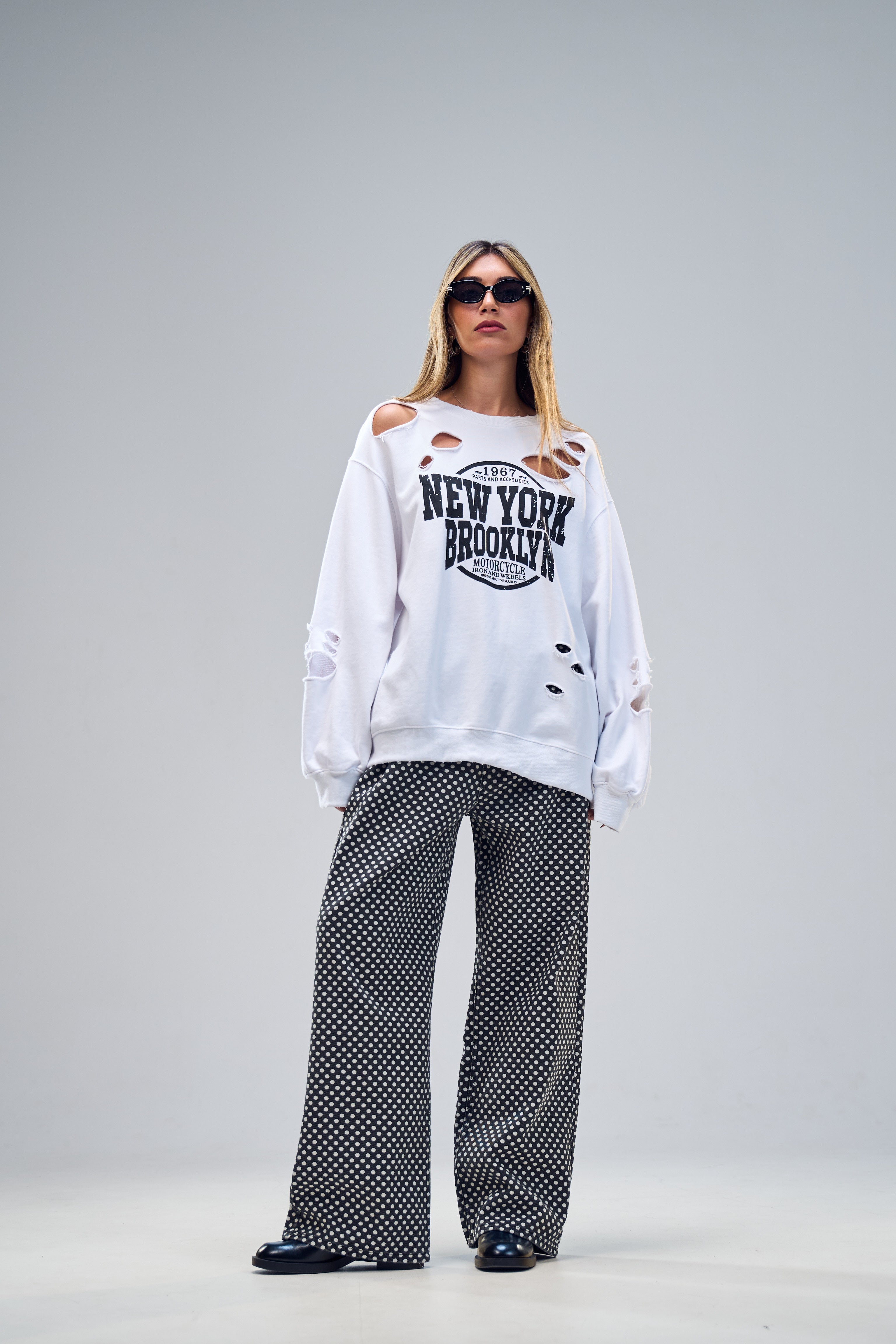 סווצר בל לבן