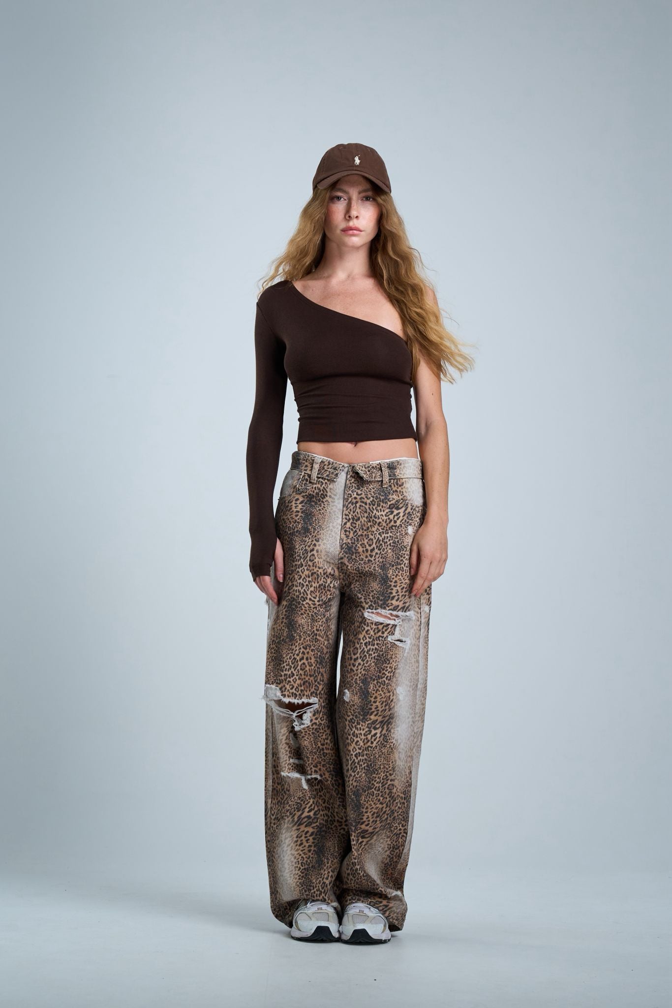 מכנס ג׳ינס בנו