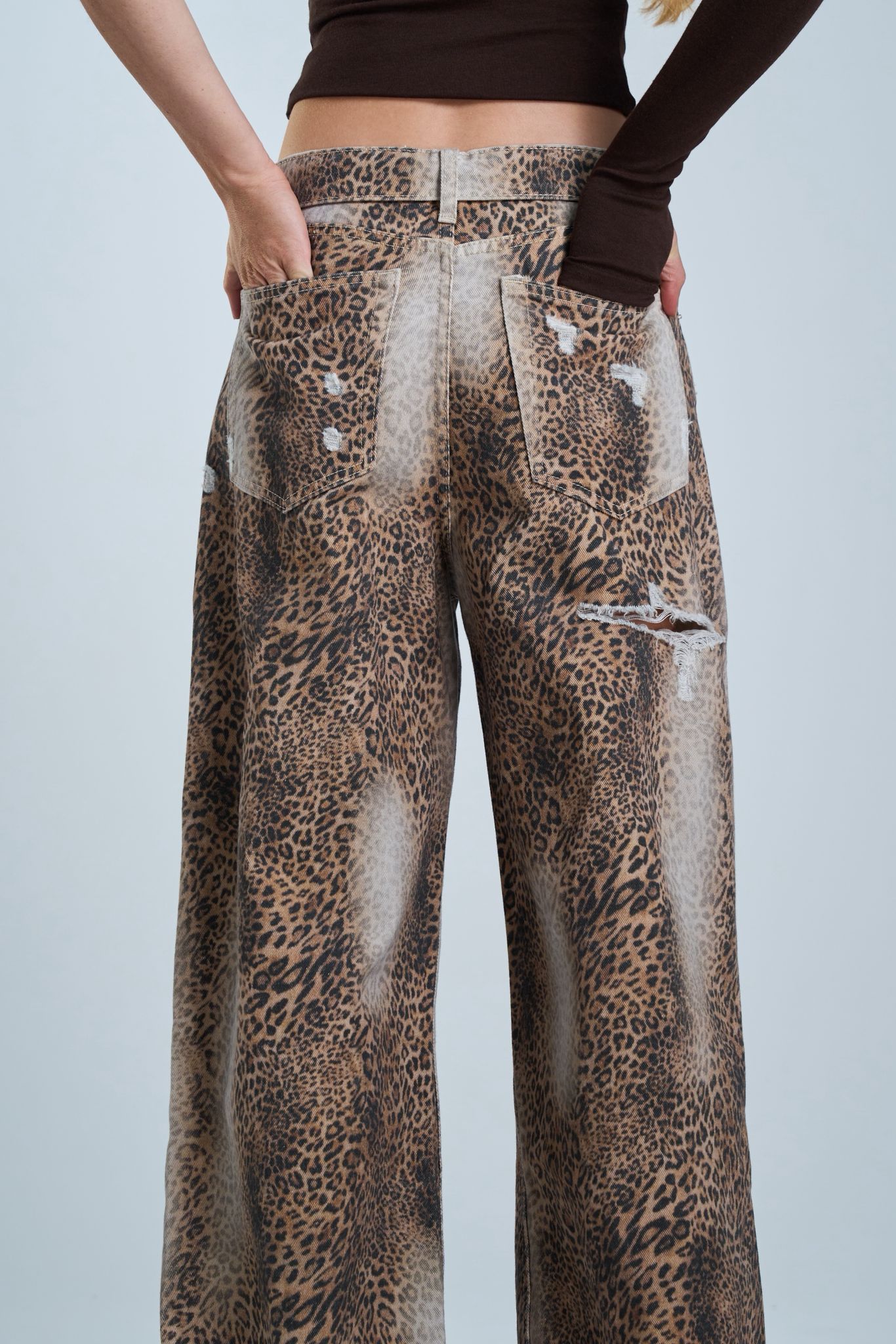 מכנס ג׳ינס בנו